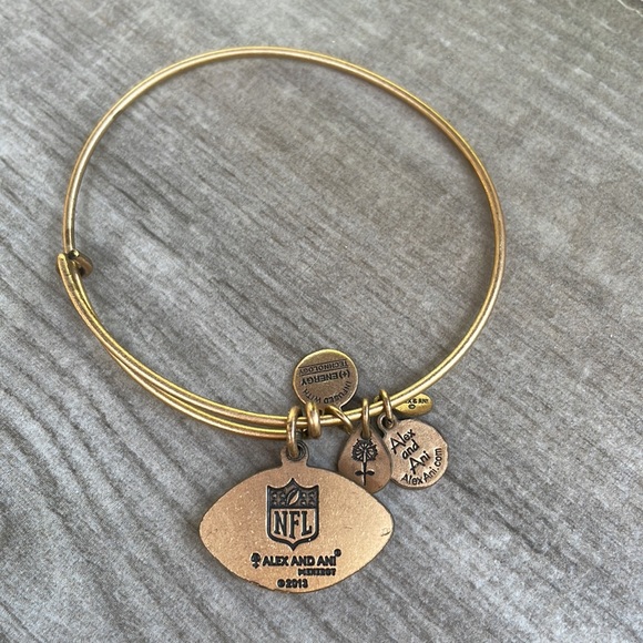 Alex & Ani NFL Jets bracelet. - Picture 2 of 2